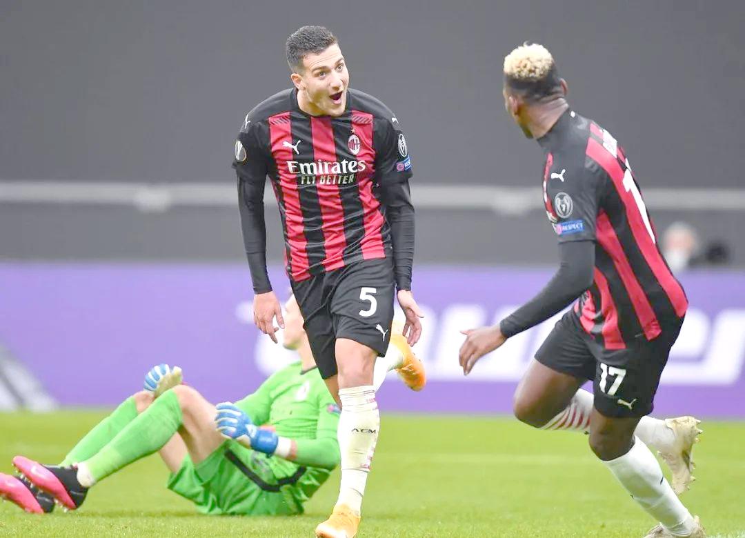 包含今夜AC米兰调整名单以备欧联，更衣室发声环节打磨，引发热议，赛程密集仍需轮换的词条